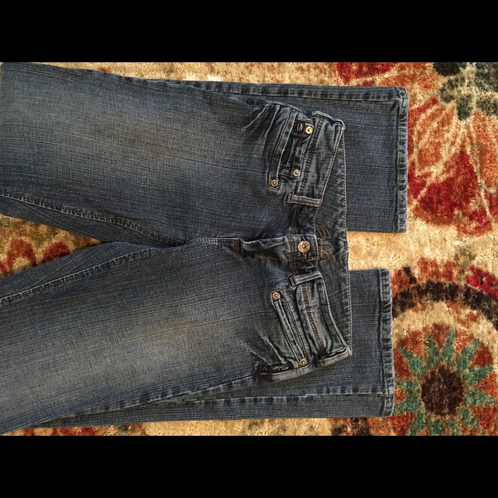 Silver Jeans 28X35 in great used condition.